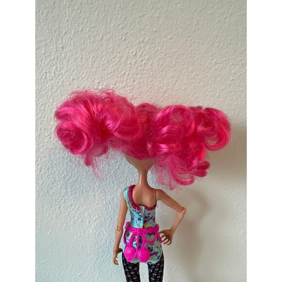 Monster High Doll Howleen Wolf Hip Hop Dance Class Pink Hair No Shoes - Picture 3 of 5